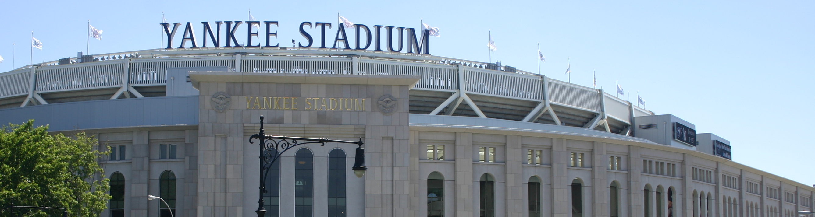 Yankee_Stadium_Exterior